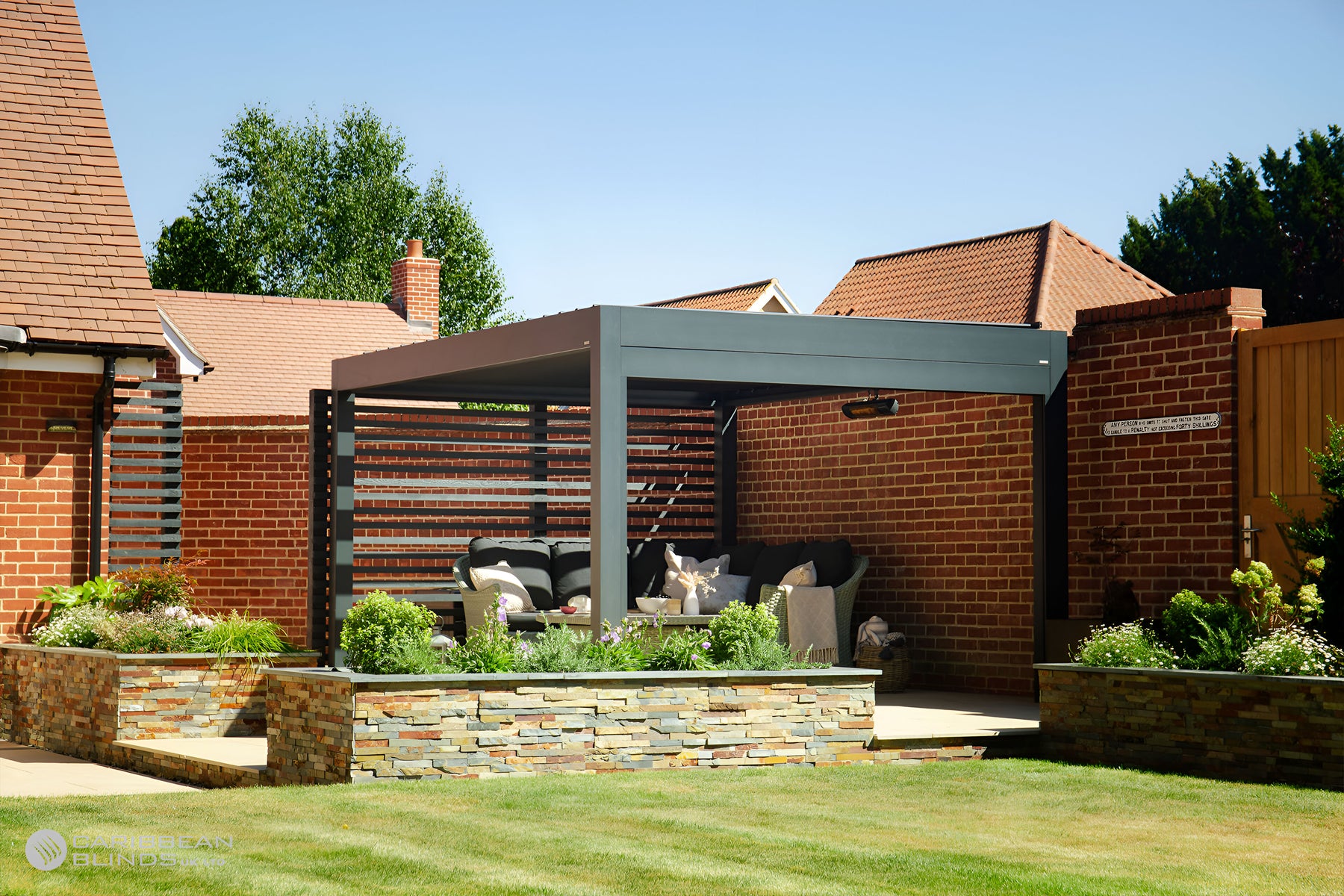 CB - Classic Outdoor Living Pod - Grey