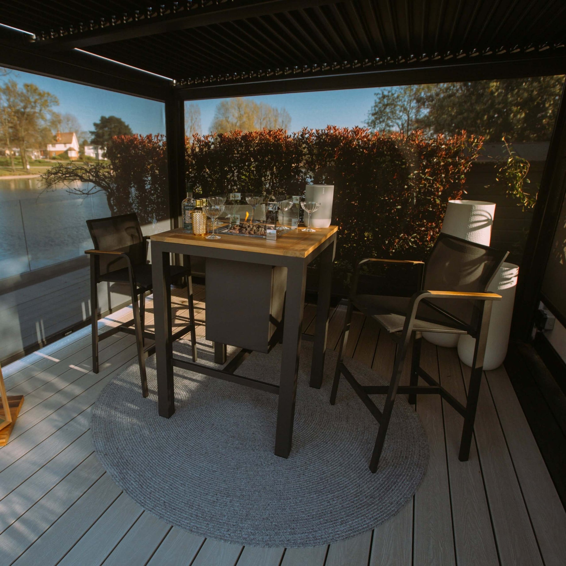 Do you need planning permission for a pergola, table under pergola