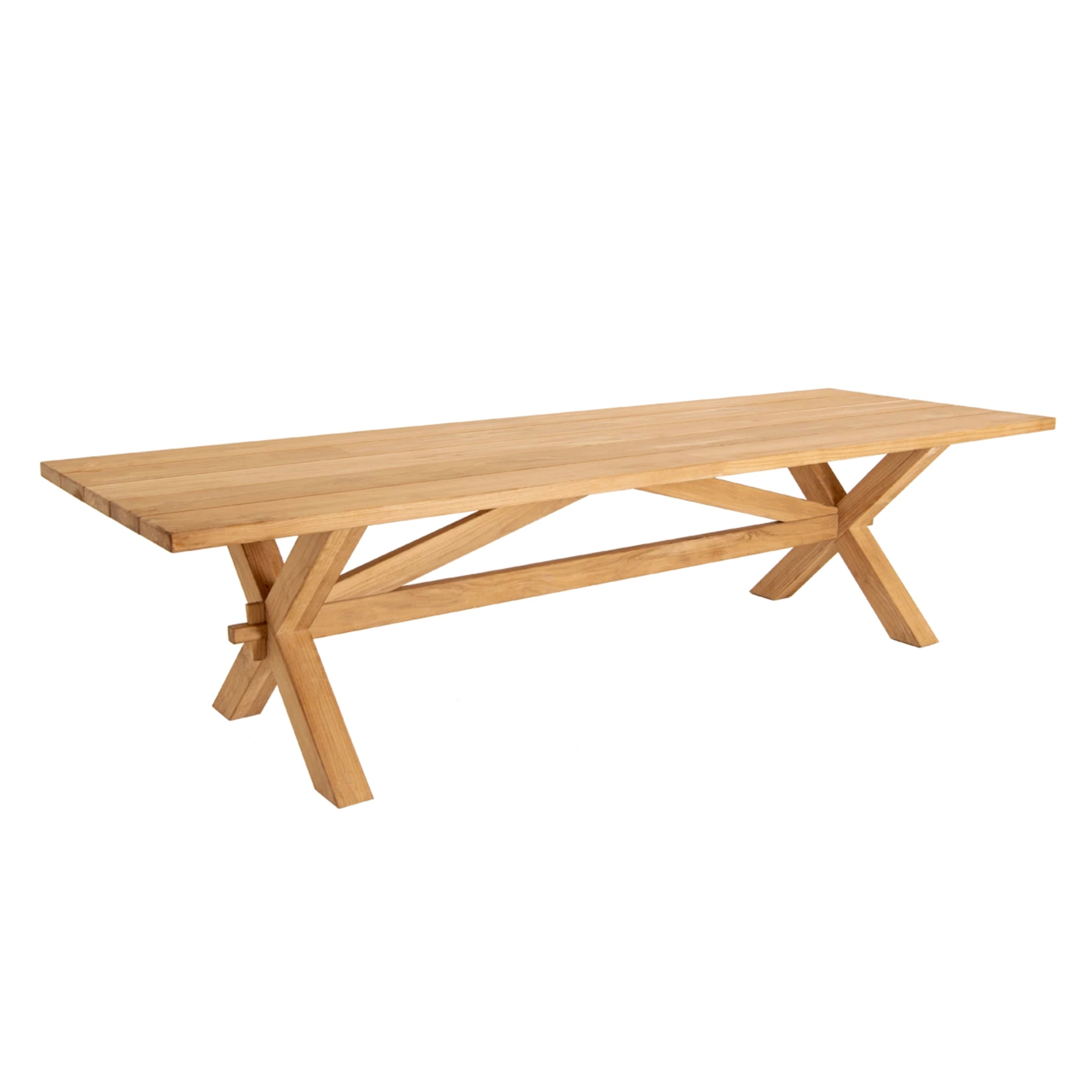 outdoor dining table