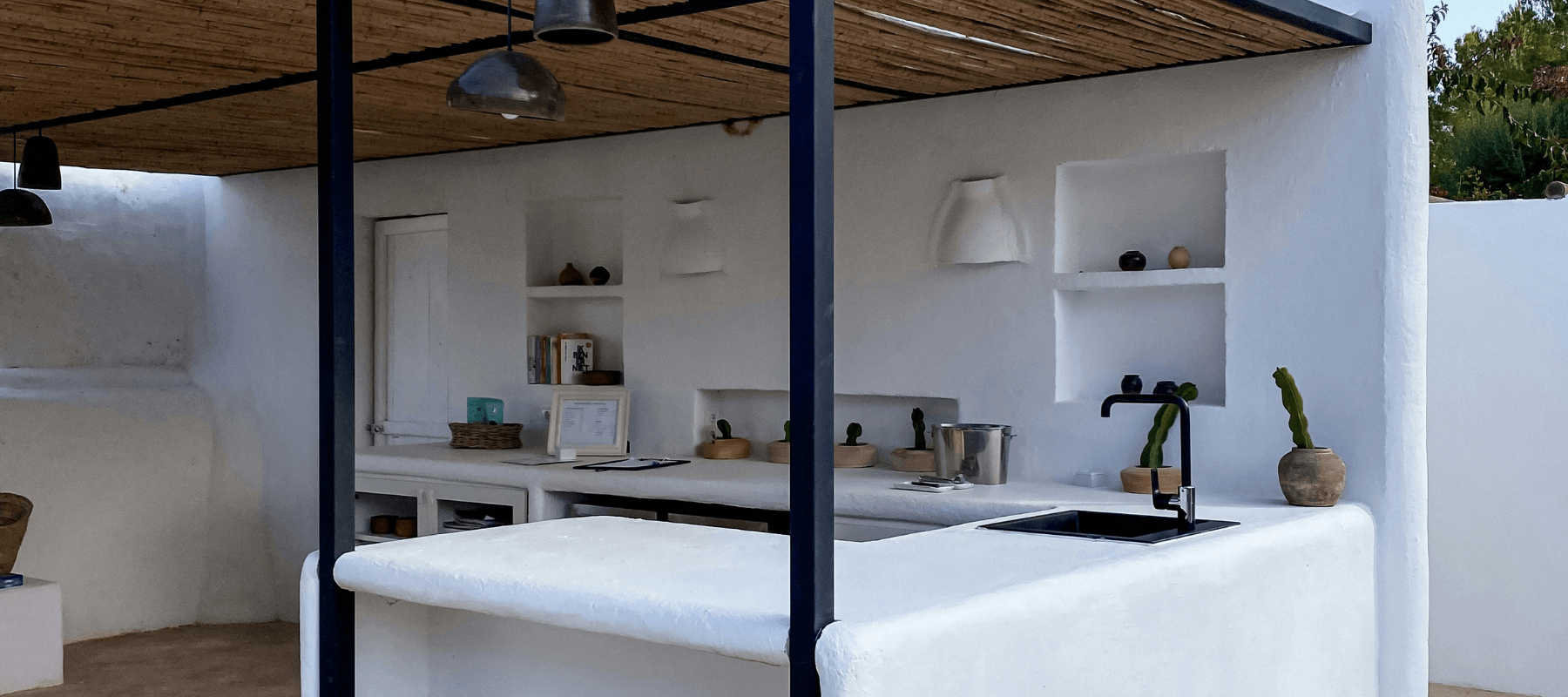 Create Your Dream Outdoor Kitchen: Essential Design Tips