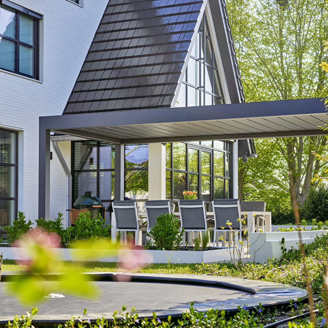 Aluminium Pergola in front of a house