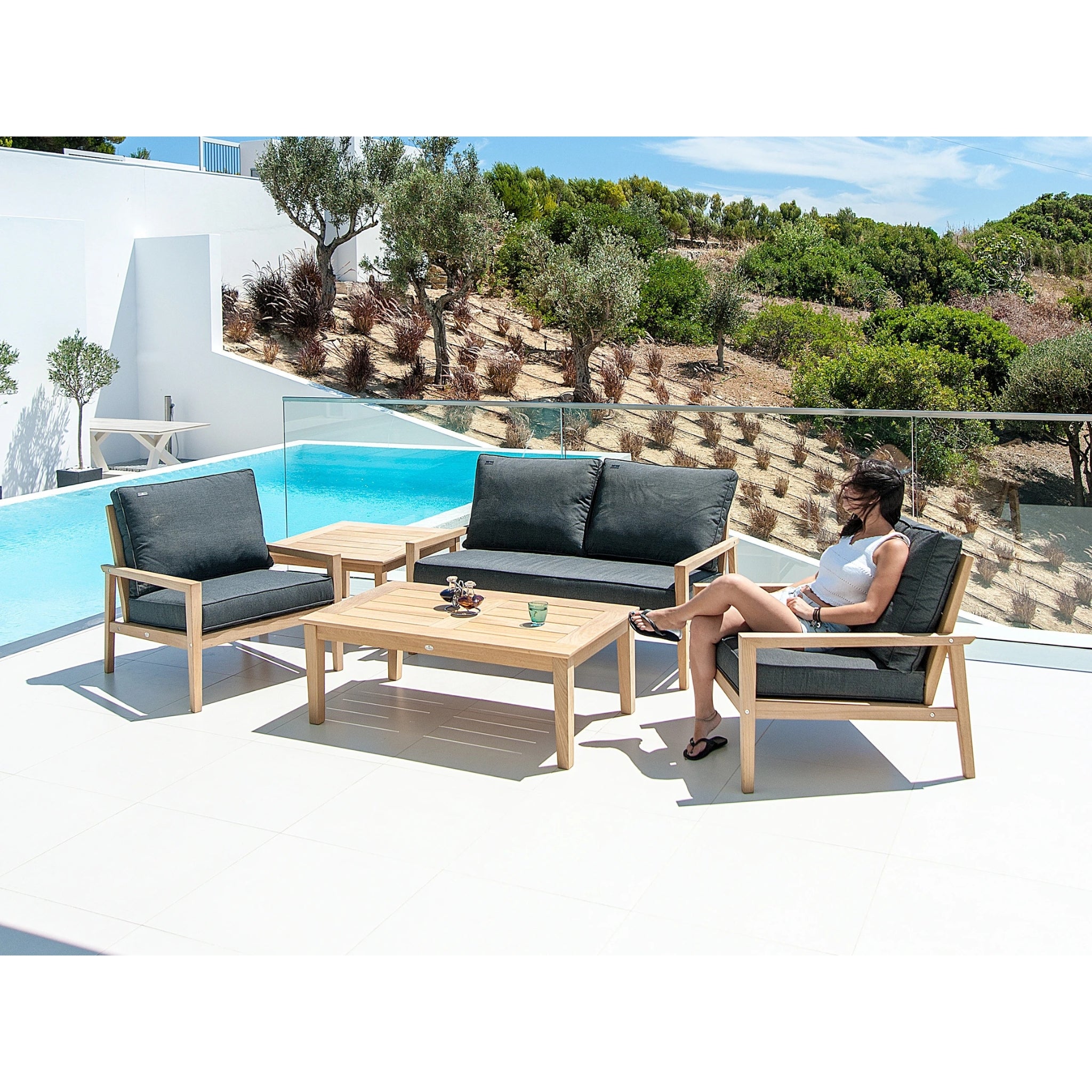 outdoor sofa lounger