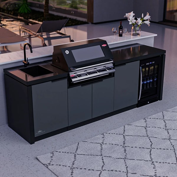 BeefEater Cabinex Classic Series 3000 Series Corner View