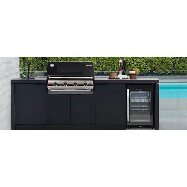 BeefEater Cabinex Classic Series 5 Burner Front View Detailed