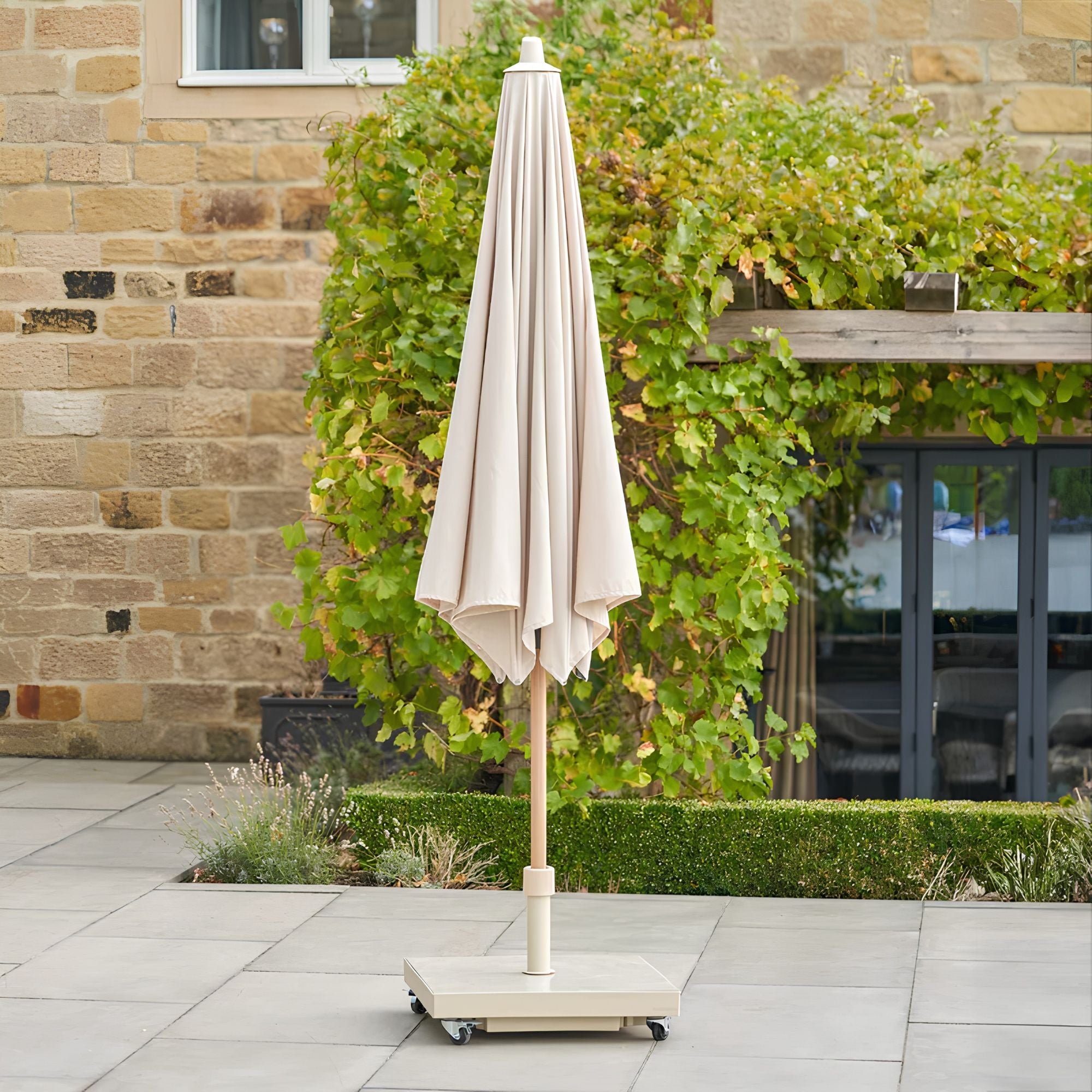 Westminster Halo 3m Round Parasol: Garden Parasol