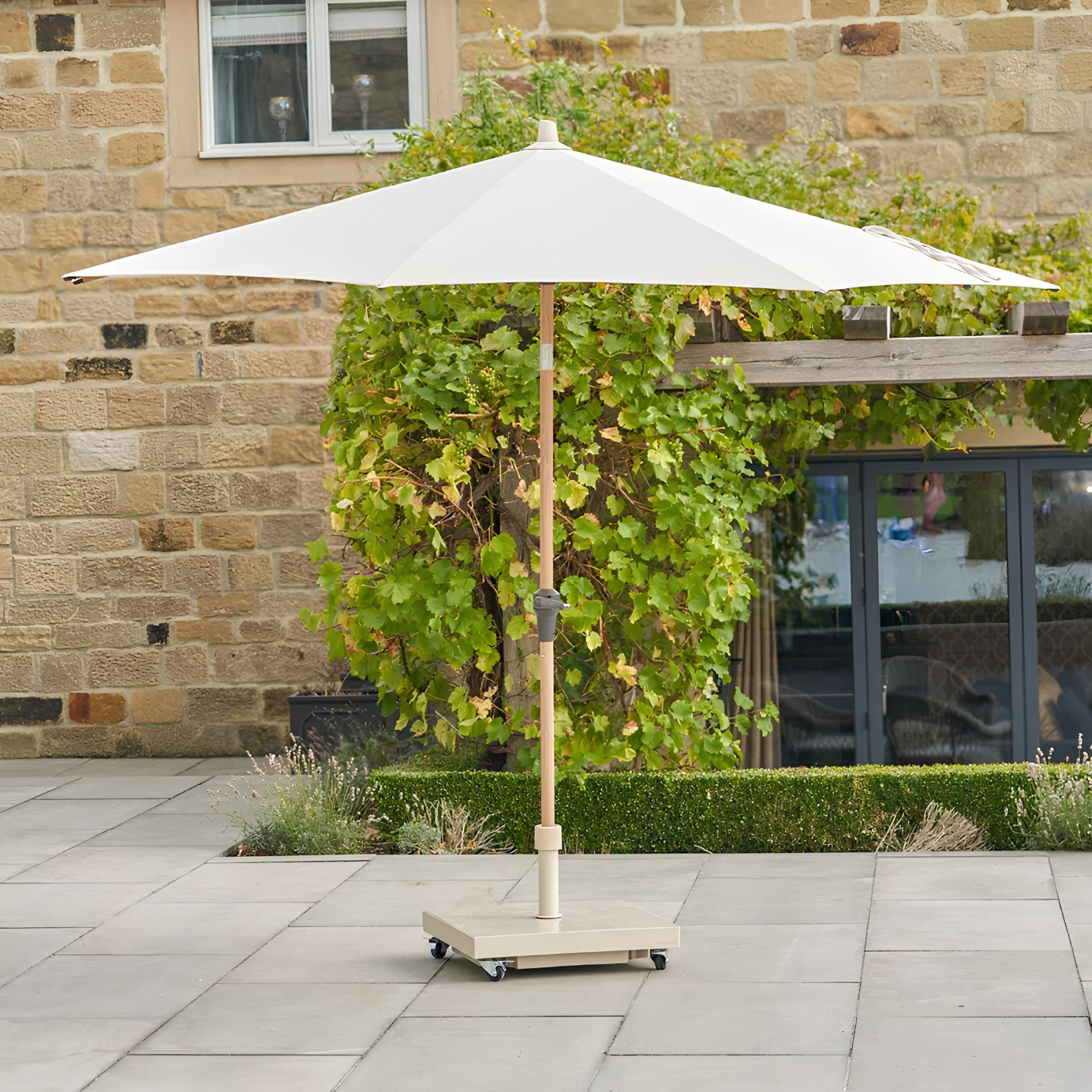 Westminster Halo 3m Round Parasol: Garden Parasol
