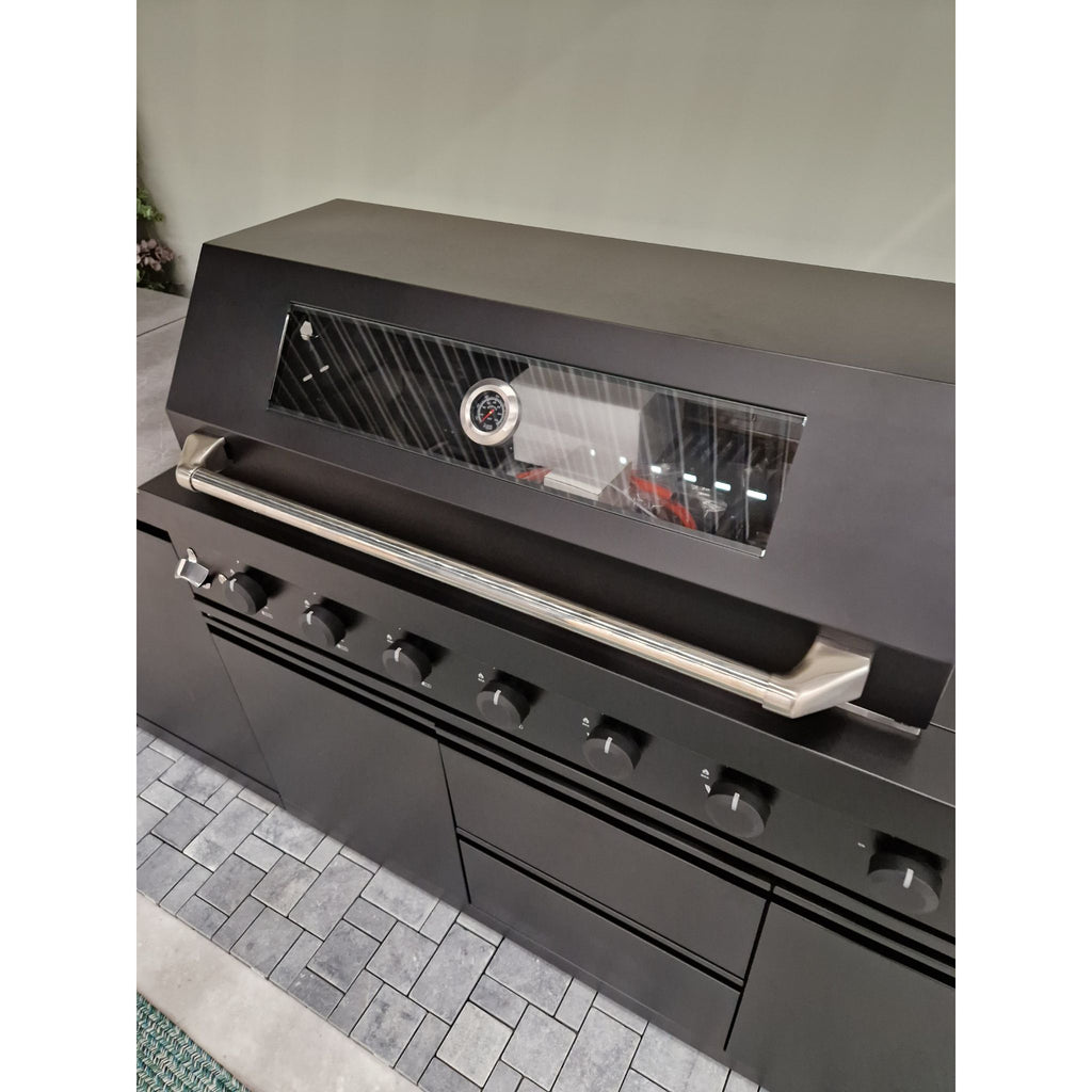 Nova Assado Outdoor Kitchen Grill Hood Closeup 