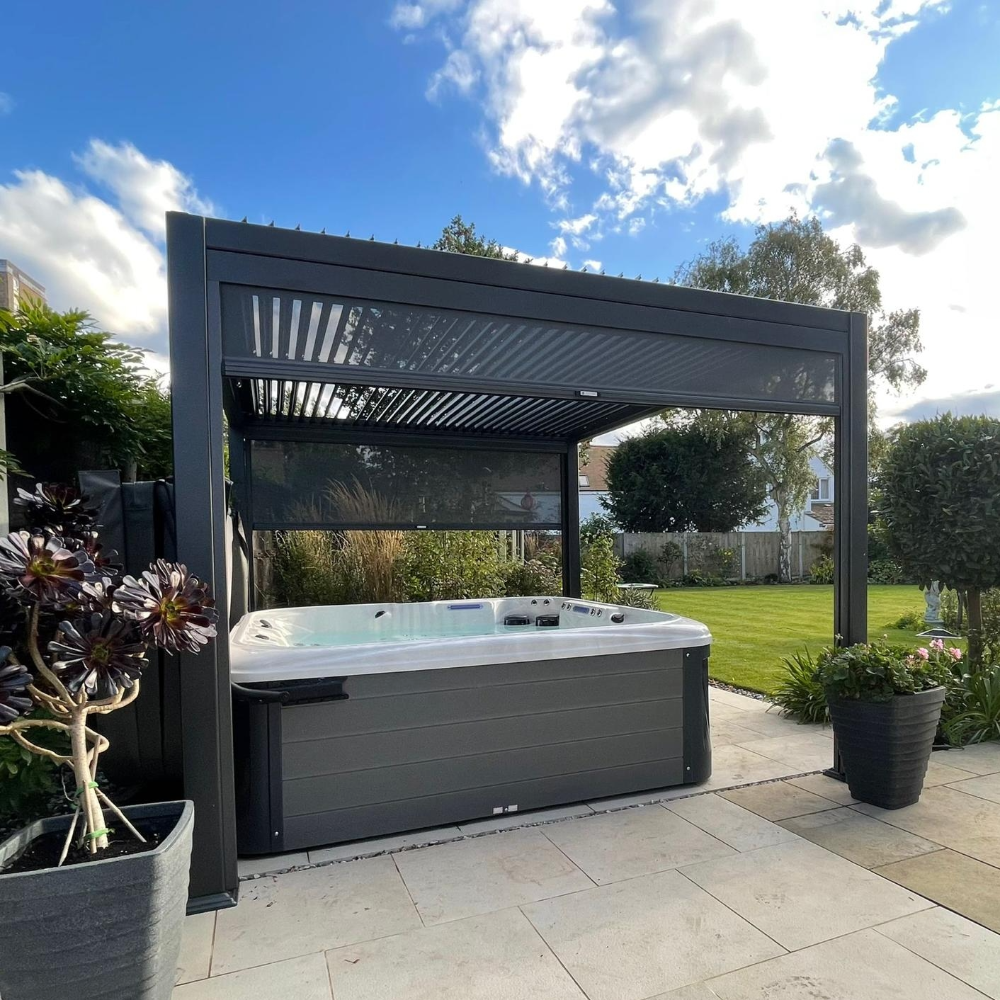 Suns Lifestyle Maranza Vented Pergola Lifestyle with Outdoor Tub