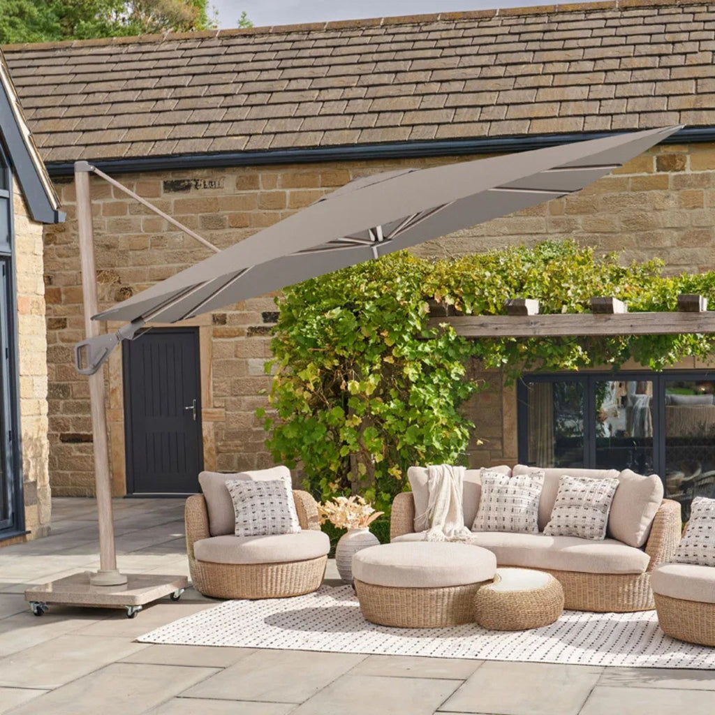 Westminster Cloud Cantilever Parasol 3m*3m: Cantilever Parasol