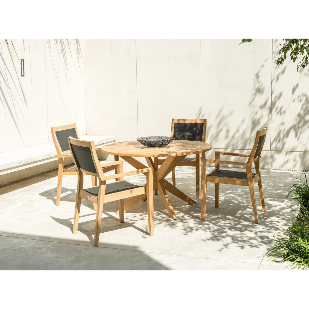 garden table and chair for outdoor