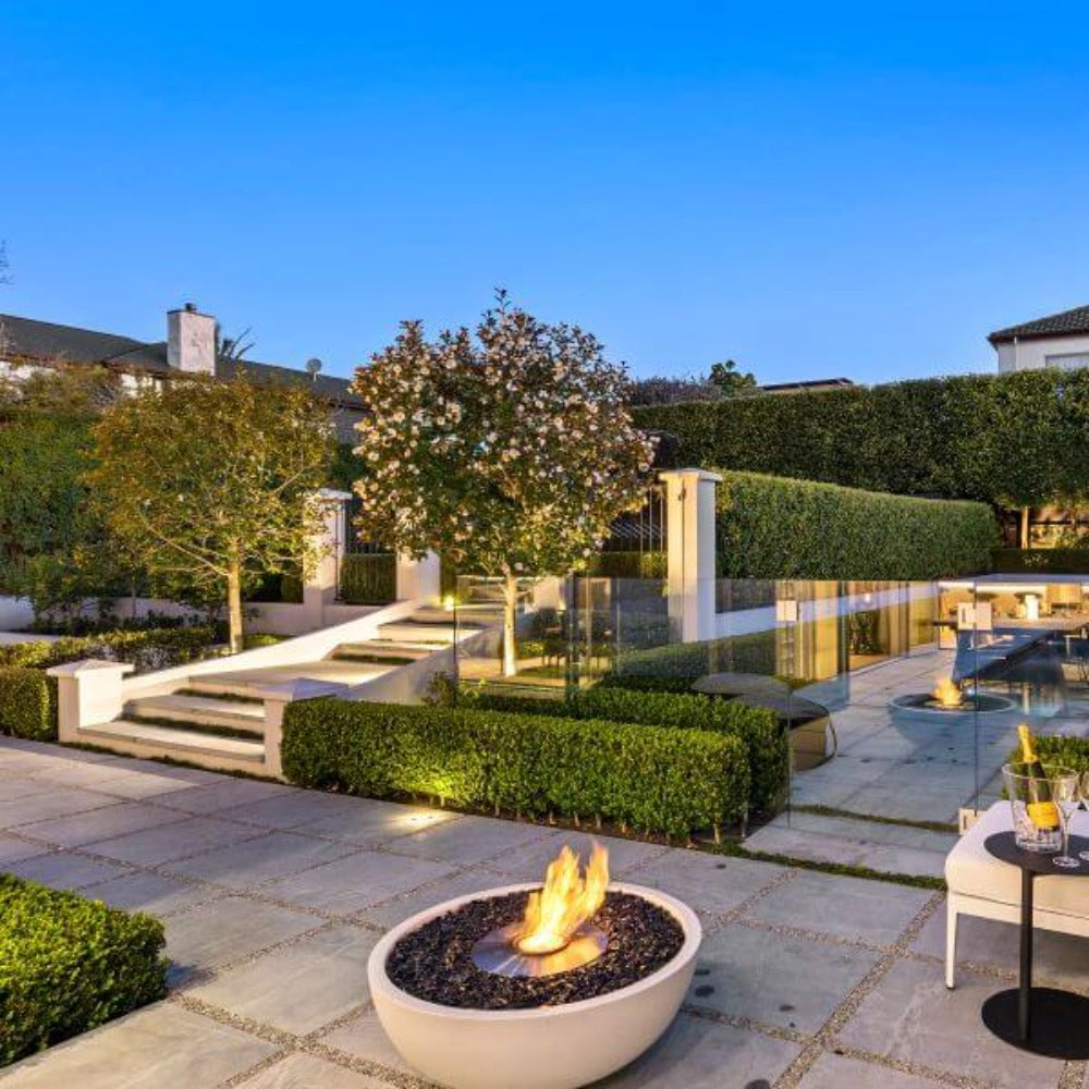 EcoSmart Mix 850 Fire Pit Bowl Lifestyle Image